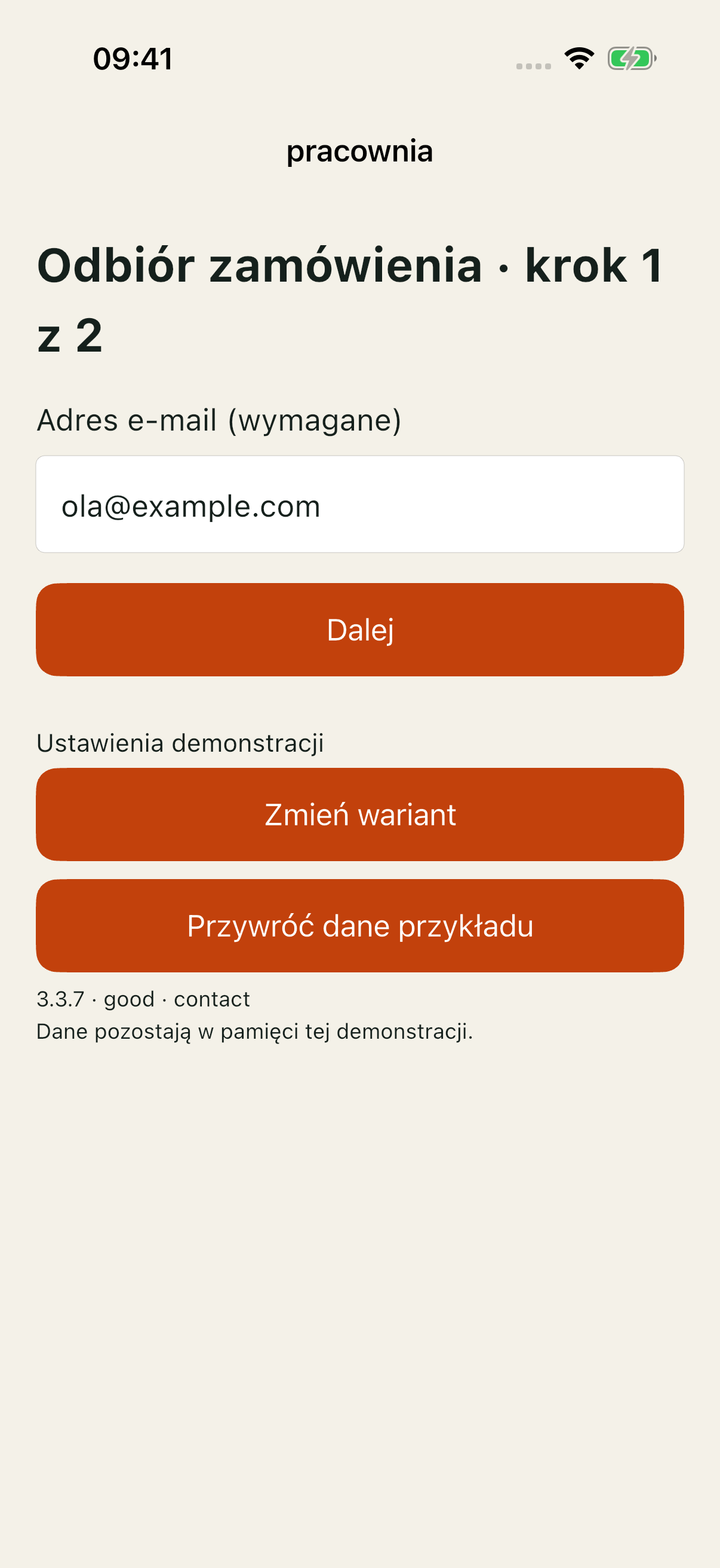 iOS contact: pierwszy krok z wpisanym ola@example.com.